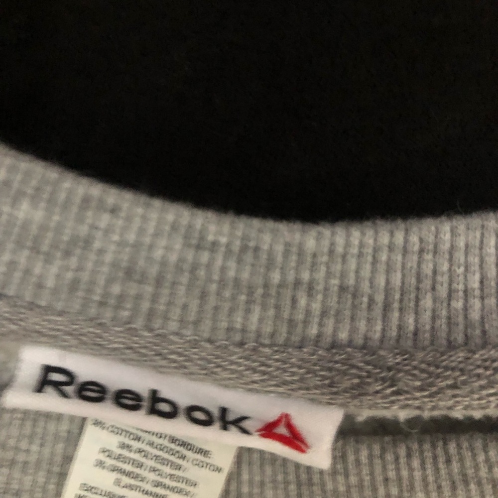 Women’s Reebok sweatshirt bundle - Picture 6 of 6